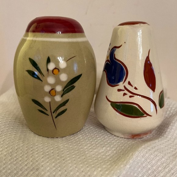 Rare Ceramic Shaker - Picture 1 of 7
